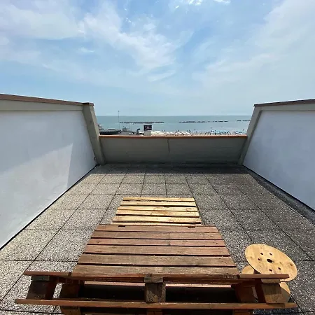 Vear Hausing - Piramidi 17 * Lido delle Nazioni